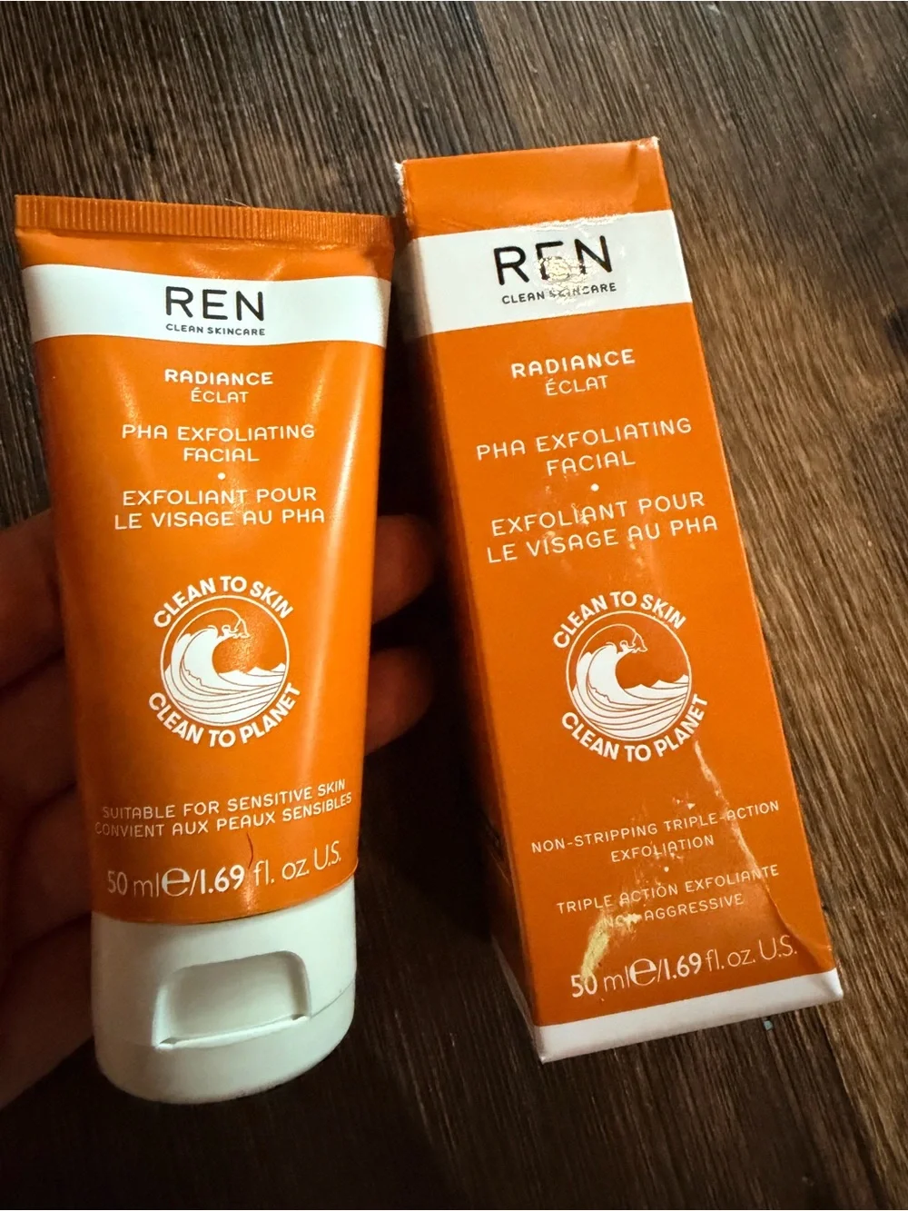 REN Radiance PHA Exfoliating Facial Cleanser - Orange